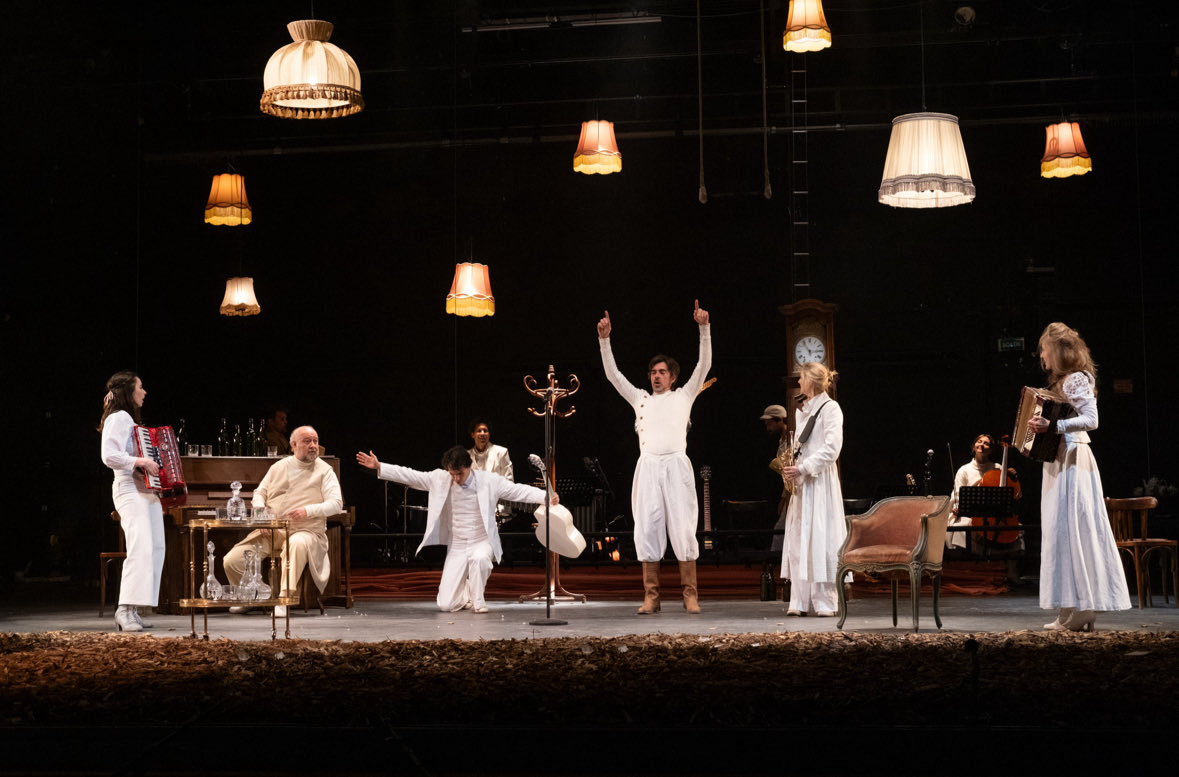 Sublime Cerisaie ⁦<a href="/LeMontansier/">Théâtre Montansier</a>⁩ à voir absolument ⁦<a href="/Versailles/">Versailles</a>⁩ ⁦⁦⁦<a href="/iledefrance/">Région Île-de-France</a>⁩ ⁦<a href="/EdeCrepy/">Emmanuelle de Crépy</a>⁩ ⁦<a href="/DAC_Versailles/">Culture Versailles</a>⁩