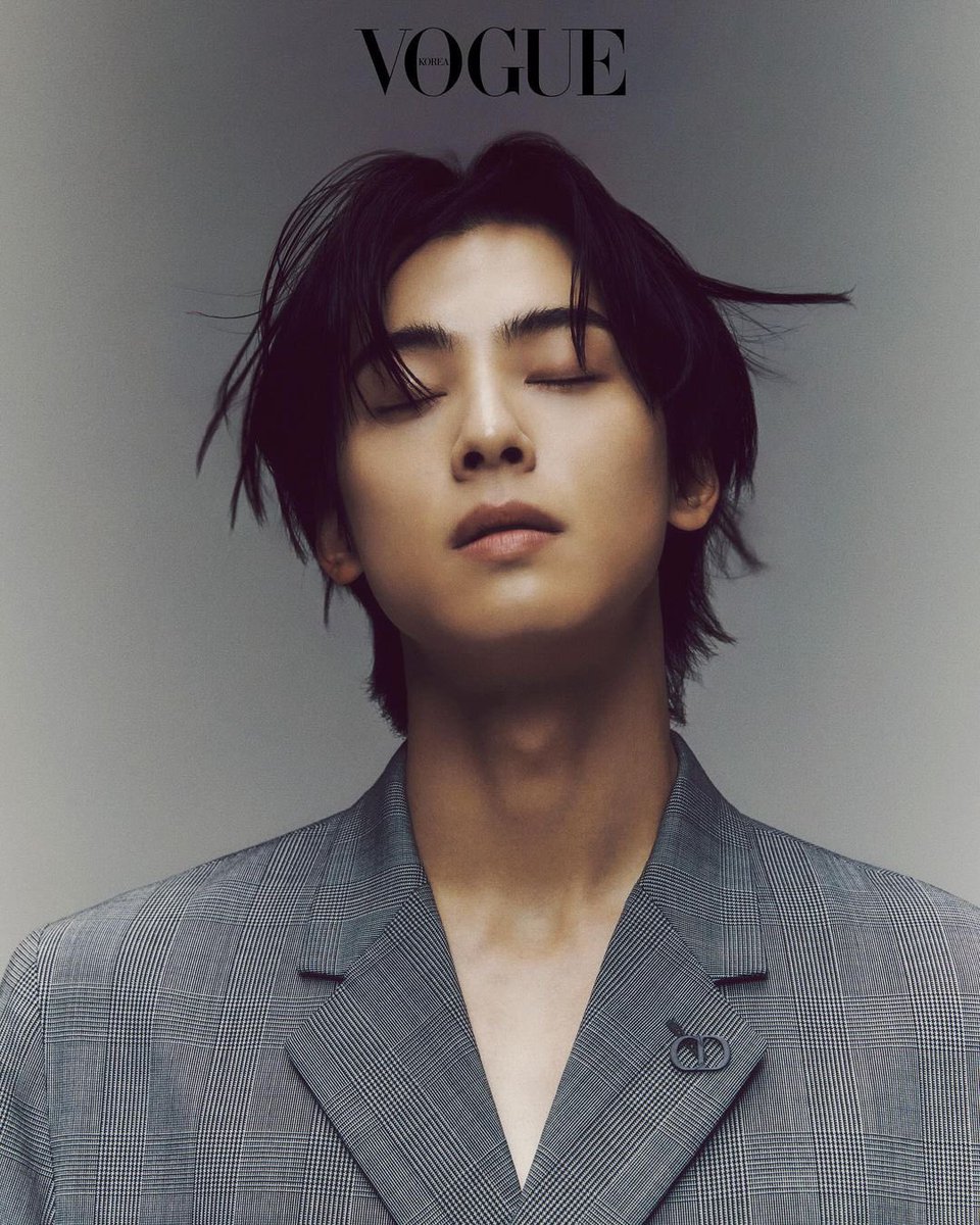 connieamanda66's tweet photo. @OneilyMate Dior Prince 
#CHAEUNWOO #GrisDior #DiorBeauty 
@DiorBeautyJP @Dior @CHAEUNWOO_offcl @VogueKorea https://t.co/usqml67dJ8