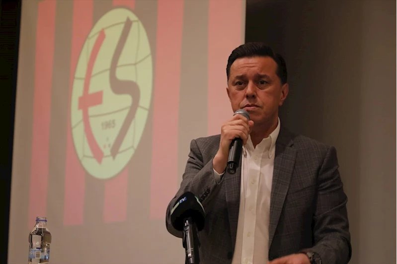 Hatipoğlu: 'Eskişehirspor'un şirketleşmesi ve kurumsallaşması lazım' son48saat.com/haber/hatipogl… #Eskişehirspor #NebiHatipoğlu