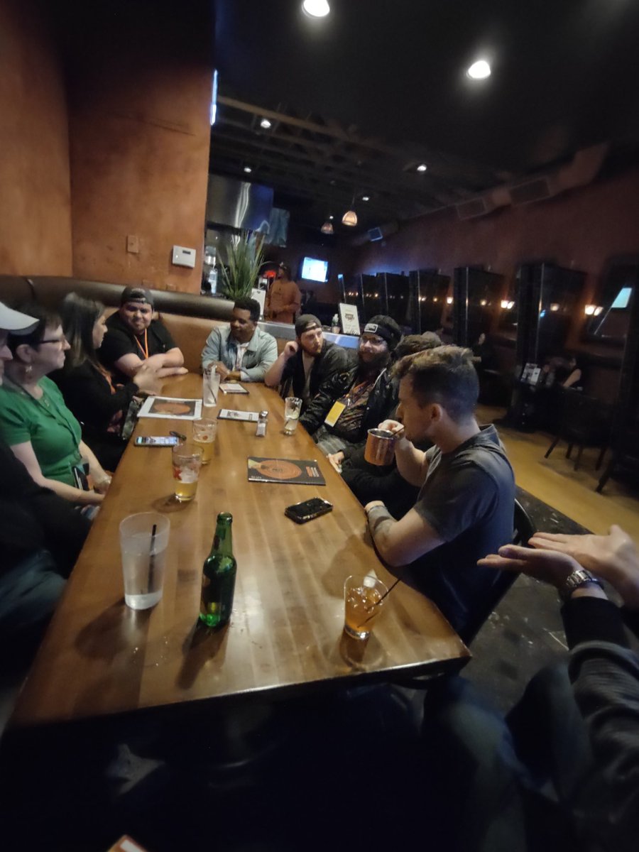 One of the great things about Arizona International Film Festival is making new friends. After the 10pm Dramatic Shorts, a bunch of Filmmakers and a pair of Super Fans went next door to Elliott's on Congress. Always a SUPER FUN time!