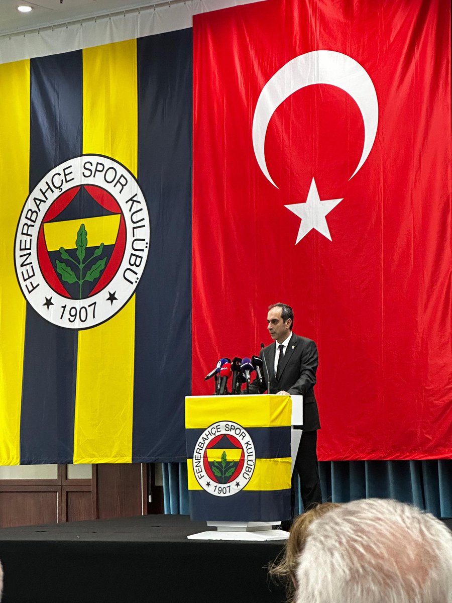 Şekip Mosturoğlu, Fenerbahçe'ye yakışan bir isimdir. Umarim kazanır.