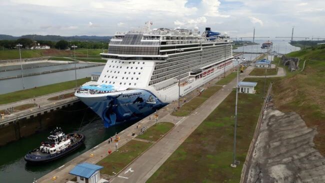 Here Are The Top 10 Books on the Panama Canal

Check out this article 👉 marineinsight.com/know-more/top-… 

#PanamaCanal #Books #Shipping #Maritime #MarineInsight #Merchantnavy #Merchantmarine #MerchantnavyShips