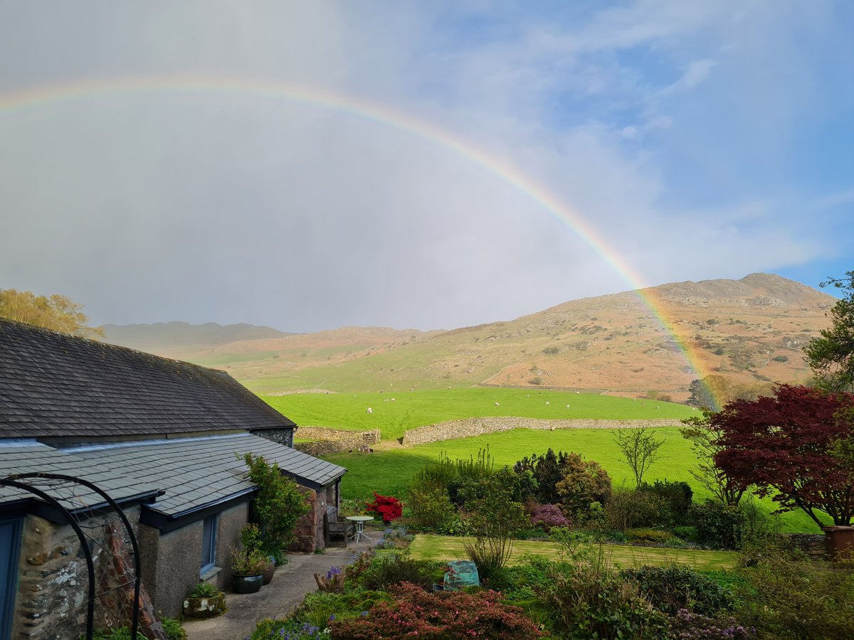 Came home to this yesterday. Not so bad living here sometimes. 😊😊 #LakeDistrict #Lakes #Cumbria