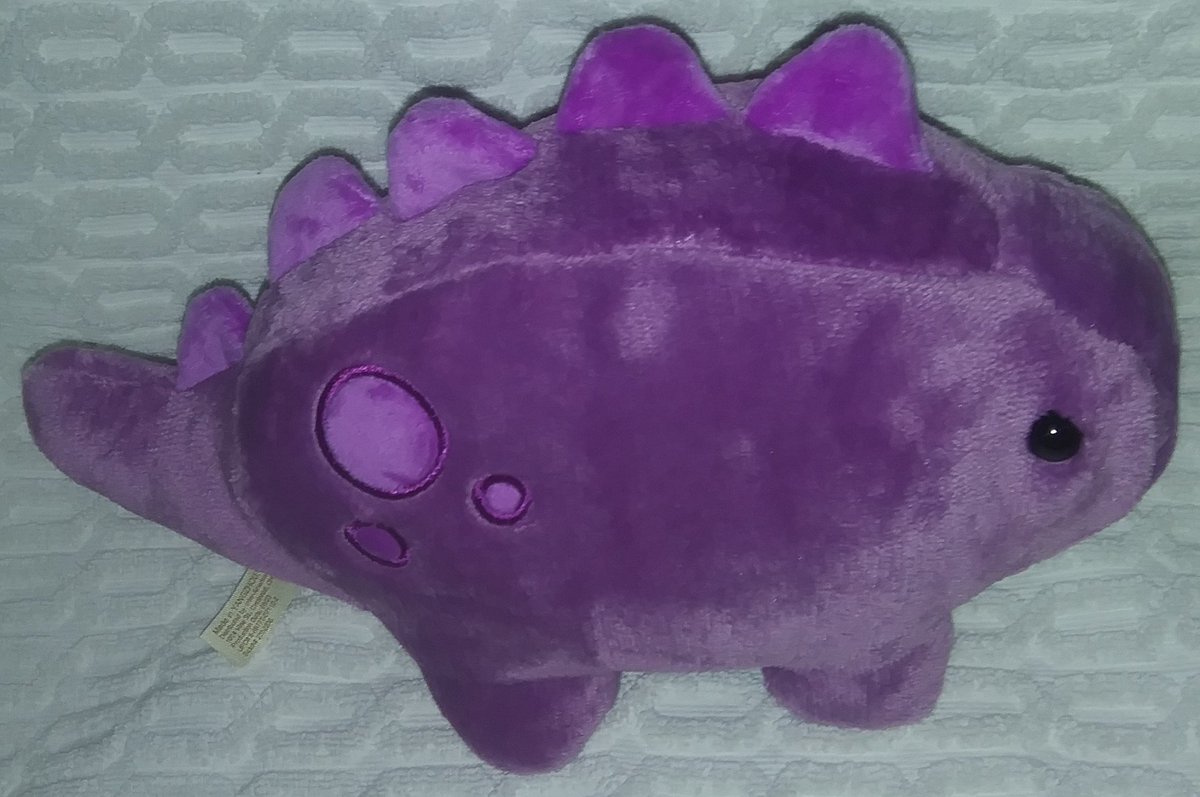 #HolidayHome #HolidayHomePurpleStegosaurusPlush #DinosaurPlush #StegosaursPlush #Grapefellow #Plushies #PlushPals

This is a Holiday Home Purple Stegosaurus Plush and this is very cute in design.

 While also super soft and smooth to the touch.