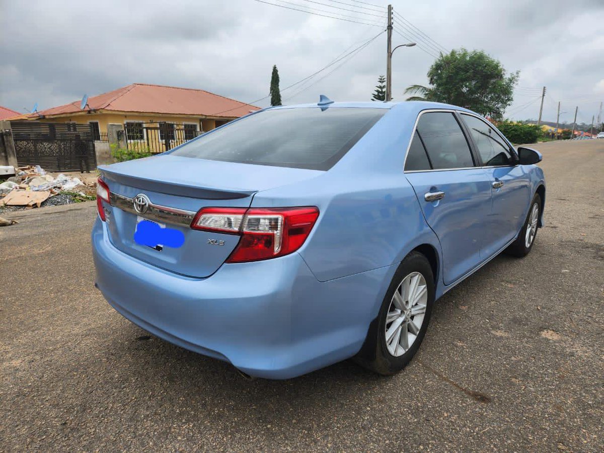 Camry 2012 xle four plugs keyless entry sunroof just 46k miles price:12.5M location is Akure. You can come for inspection pls when this gets to your TL help me retweet🙏