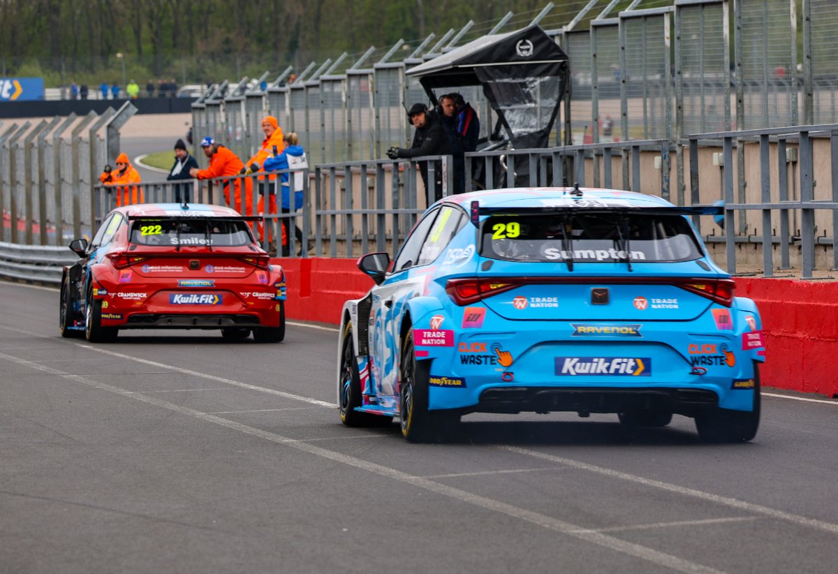 We’ve hit the track for the first time in a competitive @BTCC session. 

Let’s get it team 👊

Remember you can keep up with the action on via tsl-timing.com!

#WeAreRestart #RestartRacing #Debut