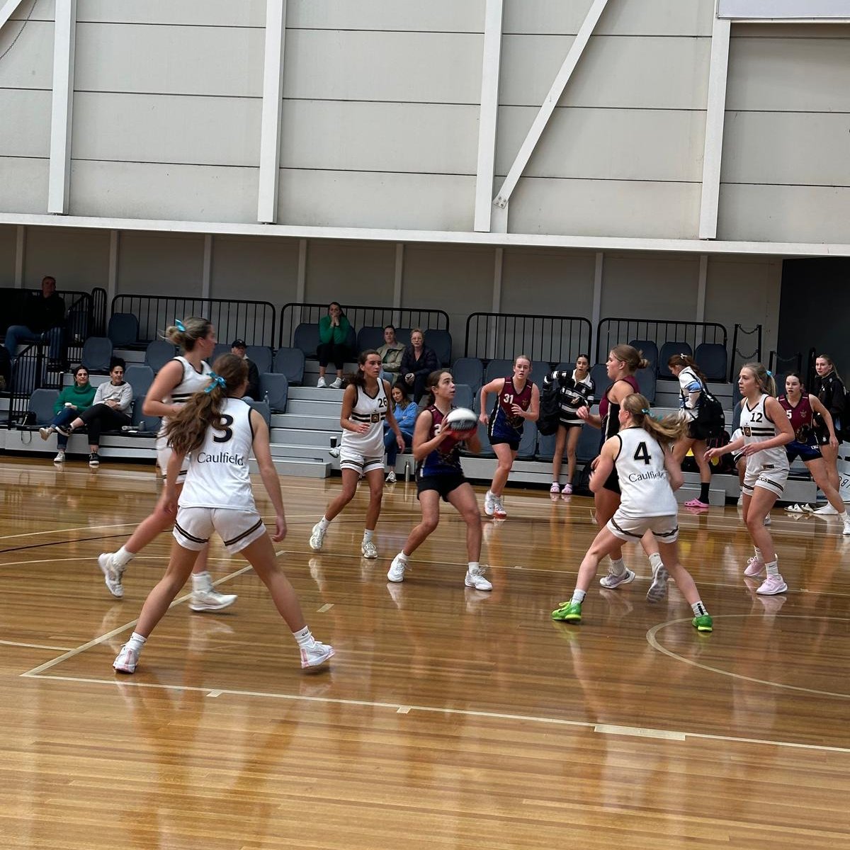 Today we Celebrate 25 Yrs of AGSV & @APS_Sport Girls Sport with a touch of Turquoise!  

What a milestone! 👏👏👏

'Round the Grounds' action from MSAC featuring Basketball between @caulfieldgs & @Haileybury!

#apssport #APS #apsbasketball #grassroots #schoolsport #leaders