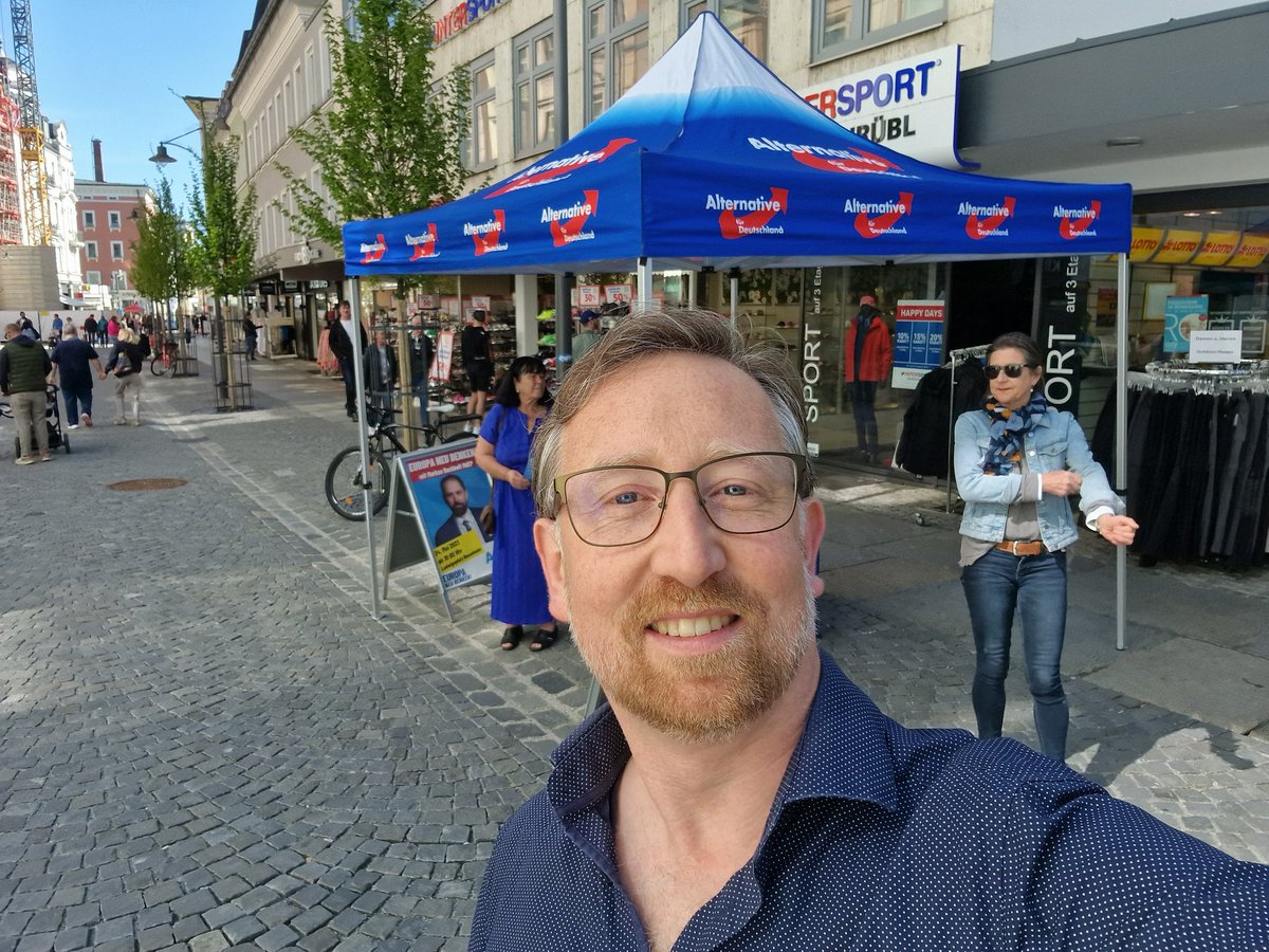 Auf in den #Wahlkampf zur #Europawahl 2024! Heute sind wir in der Fußgängerzone in #Rosenheim. #nurnochAfD