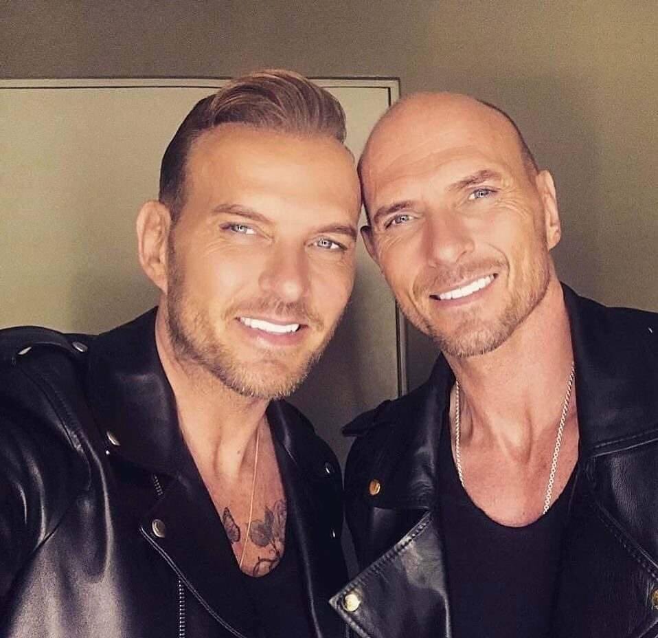 #SaturdayMood Love you and Luke @mattgoss You both brighten up my day #brothers #gorgeous #handsome #sendinglove❤️❤️