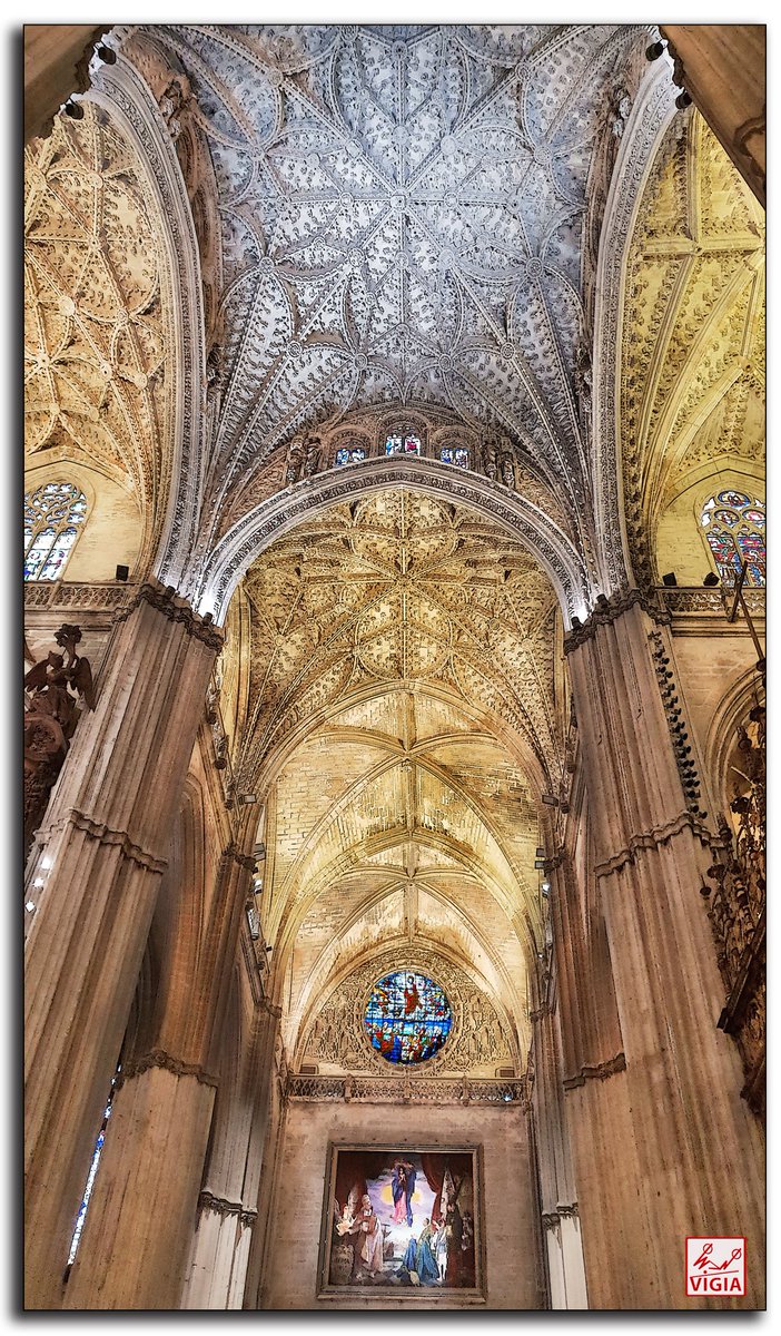La Catedral de Sevilla fue declarada por La Unesco en 1987 junto al Real Alcázar y el Archivo de Indias, Patrimonio de la Humanidad. #FelizSabado #Sevilla #Triana #Macarena #Andalucíahoy #Andalucía