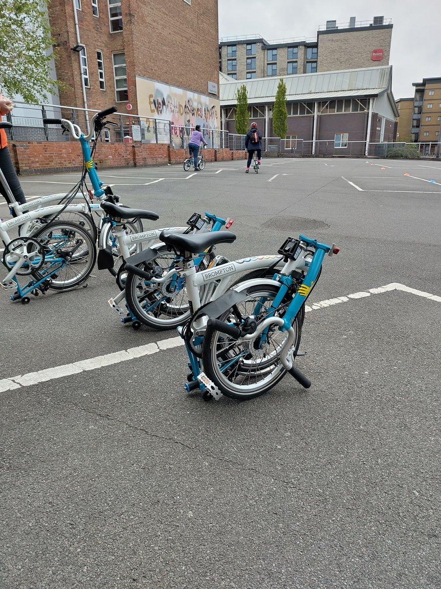 We're all ready to go for our next #DariaProject session working with @RideLeicester to teach @dmuleicester staff and students how to ride a bicycle