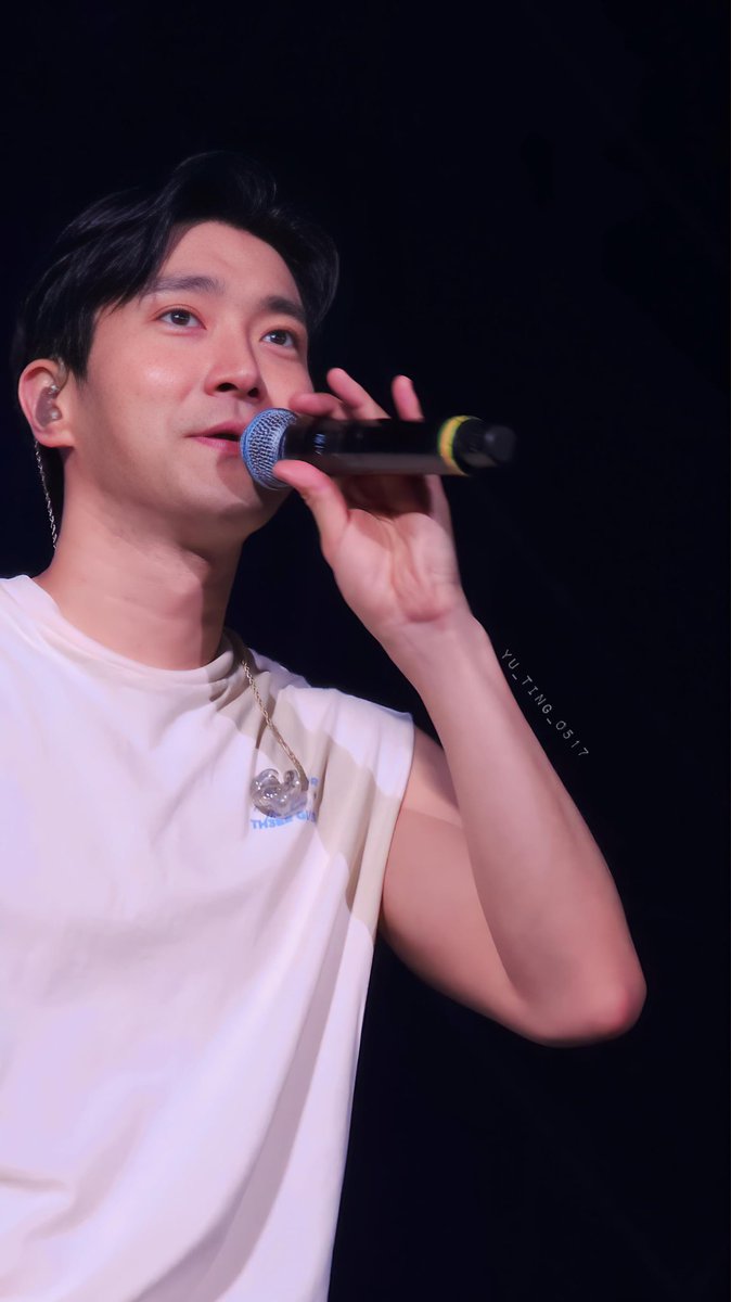 240420 
💙

#superjunior #슈퍼주니어
#superjuniorlss #superjunior_lss 
#슈퍼주니어_LSS #theshow_th3eeguys #th3eeguys
#TheShow_Th3eeGuys_in_Taipei 
#시원 #siwon #始源 #崔始源