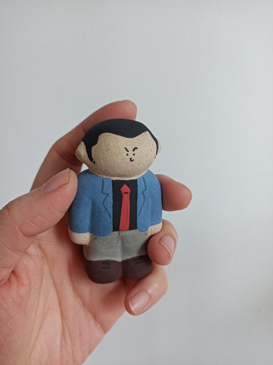 Handmade pottery lupin by a friend, as a gift for me. Love her🥰 Kawaiiii~