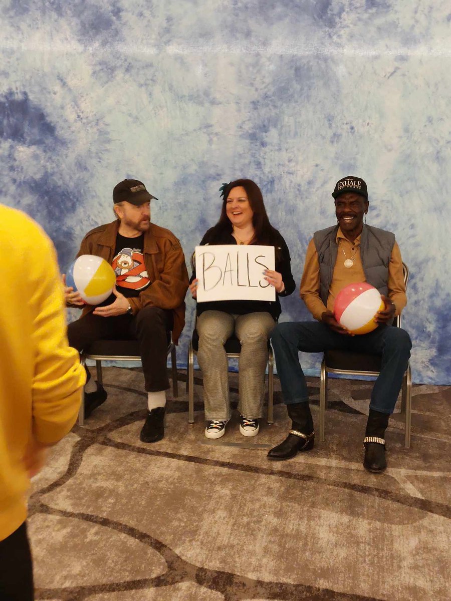 #StevenWilliams and #JimBeaver having a photo blast at the #MeetandGreet at @starfuryevents #Crossroads8 #Supernatural #Rufus #England #Birmingham #MobileMonicker #ChristianCampbell #SPN #Hunter @imcorinnemec #Photo #SupernaturalFamily #SupernaturalFun #Convention #BobbySinger