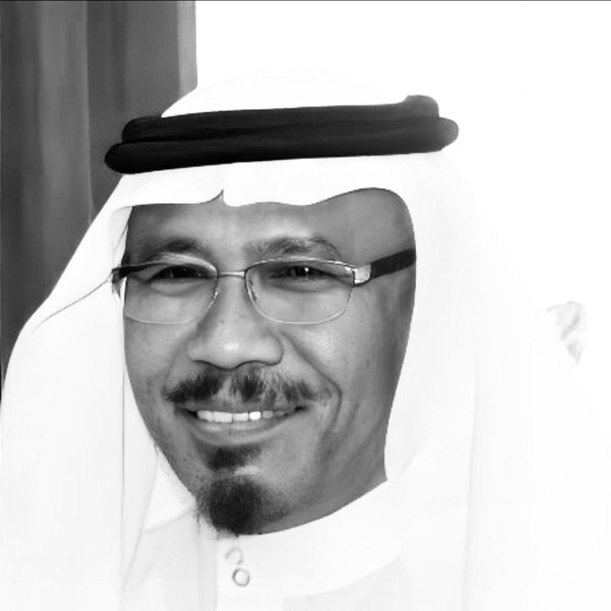 sciencekau's tweet photo. بقلوب مؤمنة بقضاء الله وقدره تنعى #كلية_العلوم أ.د حسن محفوظ داود فلمبان  عضو هيئة التدريس بقسم علوم الاحياء والذي وافته المنية فجر هذا اليوم نسأل الله للفقيد الرحمة والمغفرة وصادق المواساة والعزاء لأهله وذويه
وإنا لله وإنا إليه راجعون

#جامعة_الملك_عبدالعزيز https://t.co/7tjW5yZceo