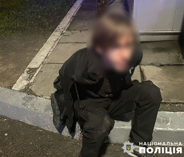 Напав із ножем на оператора АЗС: у Дніпровському районі столиці затримали зловмисника -  cripo.com.ua/news/crime/nap…