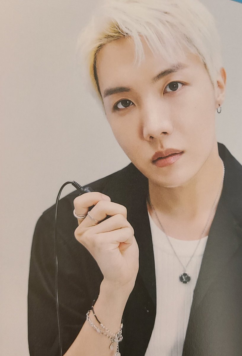 برای بالا بردن ارزش تجاری جیهوپ
ریپ+ریت کنید 
For방탄소년단제이홉 #JHOPE #제이홉 #방탄소년단제 #BTSJHOPE