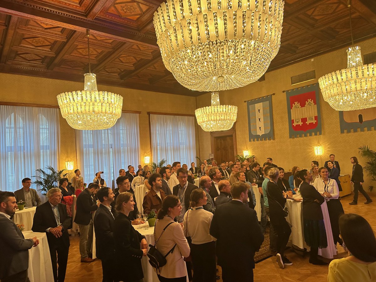 Networking at the beautiful city hall of Vienna at #NMN2024.