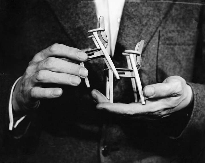 areasvellas's tweet photo. Ilmari #Tapiovaara 1914-1999
...and Domus Chair miniatures
#model #furniture #chair
https://t.co/uoBwVrpPSr
https://t.co/ymbiLVH54N https://t.co/30b3RgwYs5