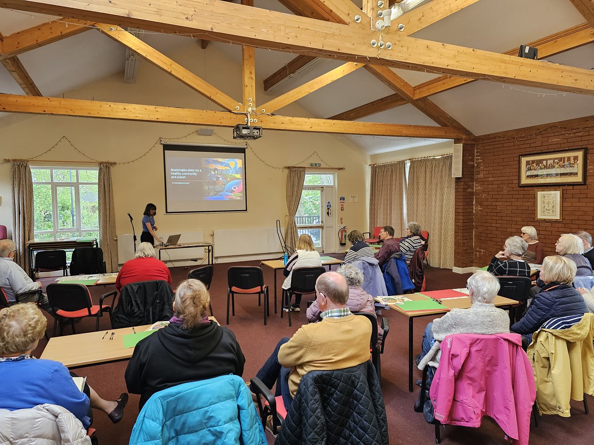 What a vibrant community at @u3a Aughton & Ormskirk. Thanks to our speaker @CL_ultra who gave an informative session on #sustainable #diets at our @better_ageing. Great MRes student participation! Lovely to also have a special visitor from @AgeUKLancashire. 
#healthyageing