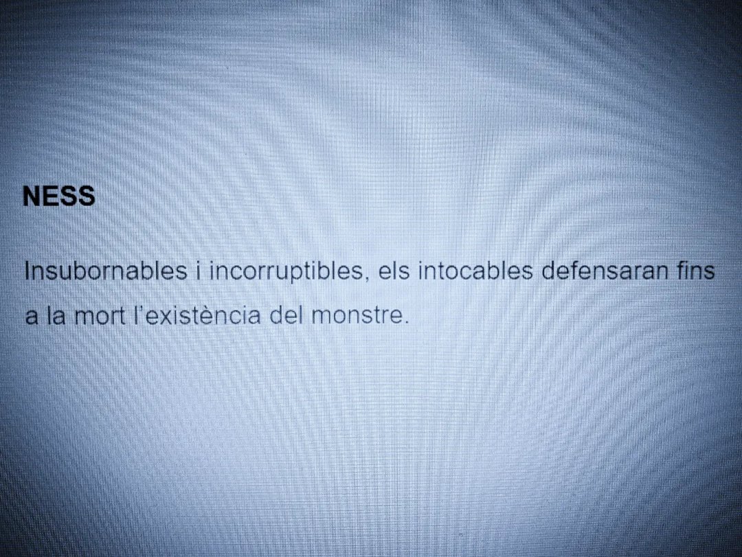 #microrelats #microcontes #escriure #escriureencatalà #relatsencatalà #uncontecadadia #dia1498 #ness #elsintocables #elmonstredelllac