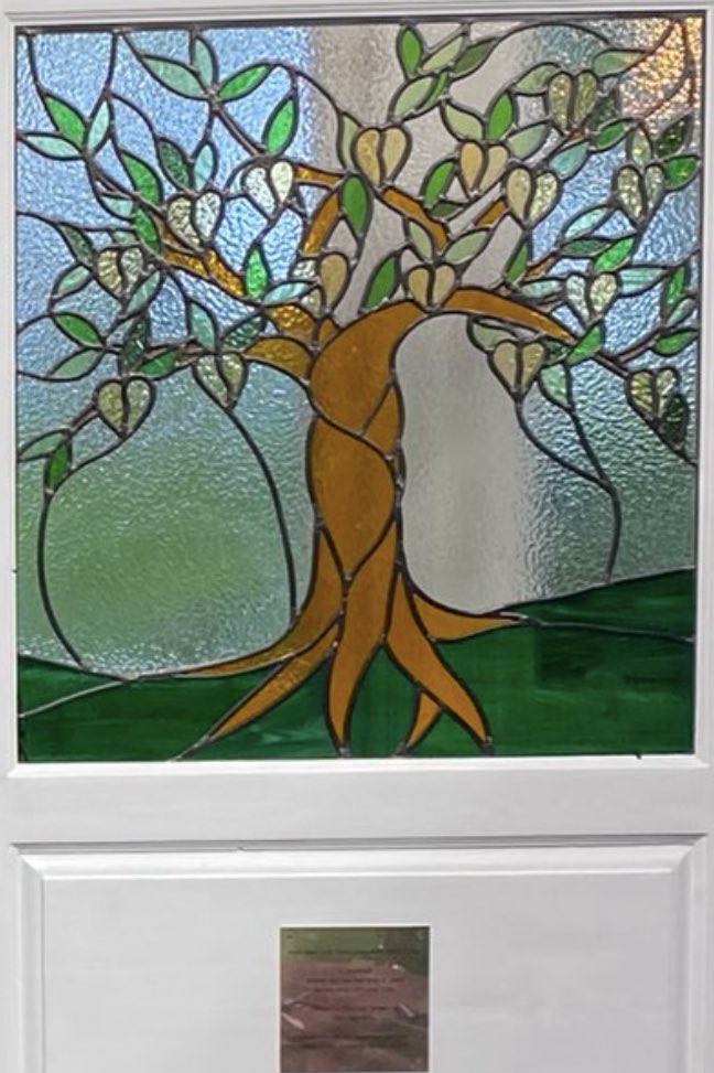 I was so grateful to be invited to the unveiling of the ‘The Tree of Memories’ 🌳 💛 a stained glass window which is dedicated to North West Workers who died from #Covid & those living with #LongCovid Unveiled by NW Covid bereaved families 💛 Thank you Solidarity & Love to all