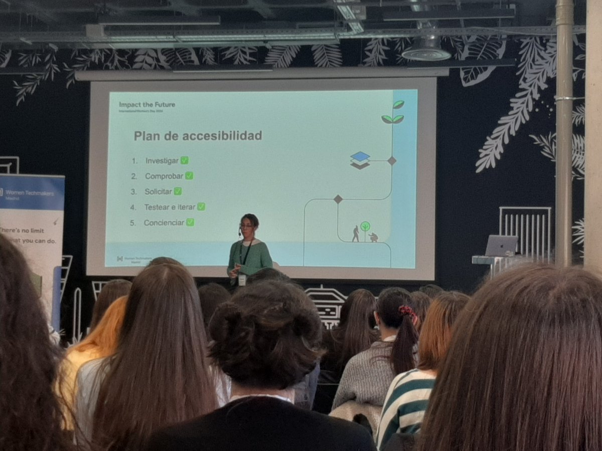 En el #IWDMADRID24 acaba de compartir @avazpar un montón de recursos prácticos para facilitar la #Accesibilidad en el desarrollo de aplicaciones y web.
Acá plan de accion y herramientas.
¡Menuda crack!