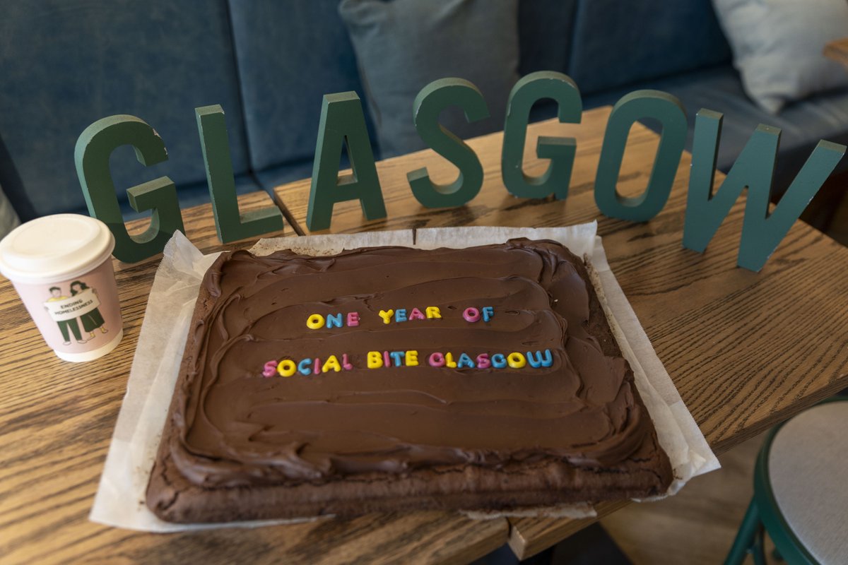 Happy First Anniversary, Social Bite Glasgow! 🎉 🎈 🎂 Find out more about the constant kindness of customers who have paid it forward over the past year, and what it was like 365 days ago before the doors opened: social-bite.co.uk/first-annivers…