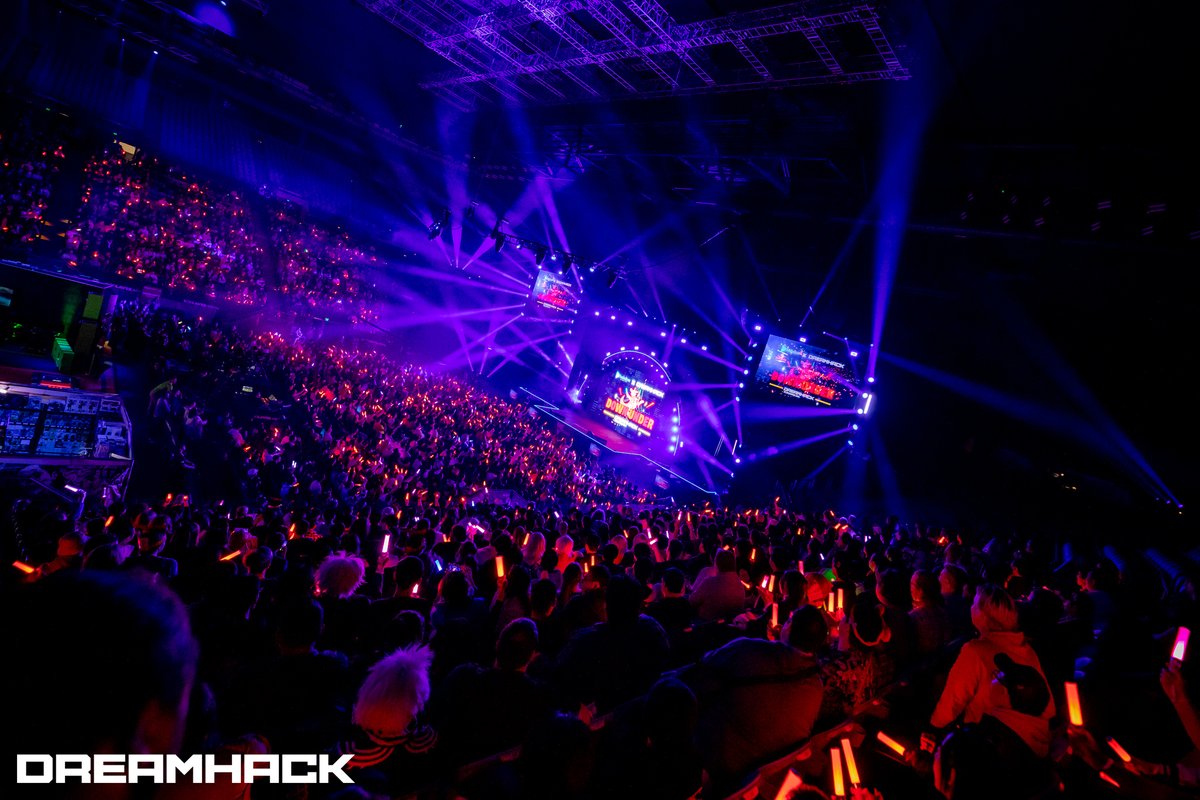 What an amazing turnout 😍 🏟️Rod Laver Arena is full of @hololive_En fans for the hololive production x DreamHack Melbourne 2024: Down Under concert!