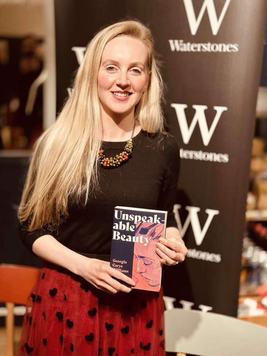 Classic @WaterstonesCDF keepsake photo had to be done with the new book… 👀📷

Unspeakable Beauty @parthianbooks is well and truly at Waterstones stores near you! 📚

#Books #DebutNovel #Fiction #Authors