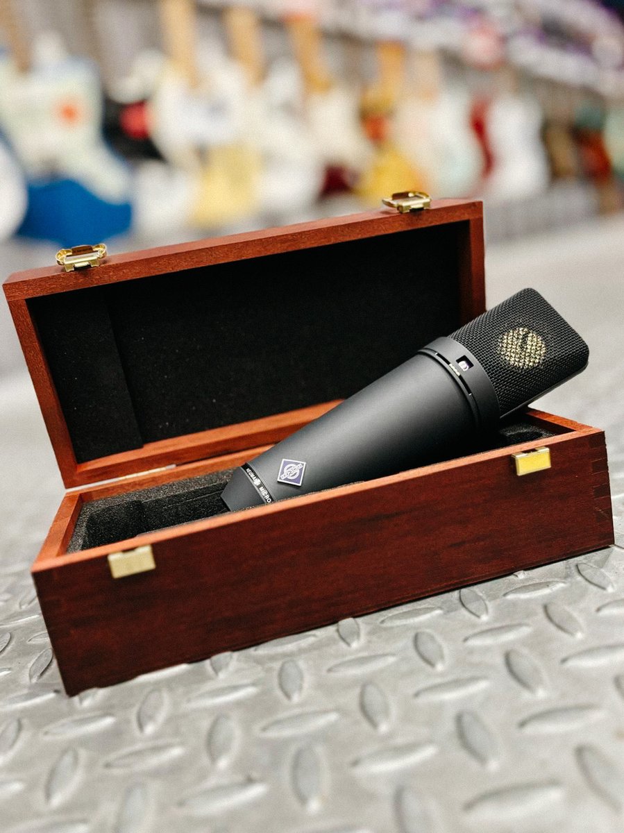 The Neumann U 87 Ai is probably the best-known and most frequently used studio microphone the worl.👌This incredible microphone using polar patterns plus pad and low cut options make it adaptable to a wide range of applications. 😍 Shop here: bit.ly/neumann-u87-mic