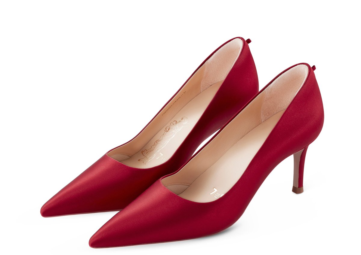 Elevate your step with Red Velvet Cake 4.0 👠 Comfortable heels with air-touch foam & anti-slip grip. Silk elegance & a 2.8'' lift for your next soirée! 🌟 #ElegantHeels #ComfortInStyle