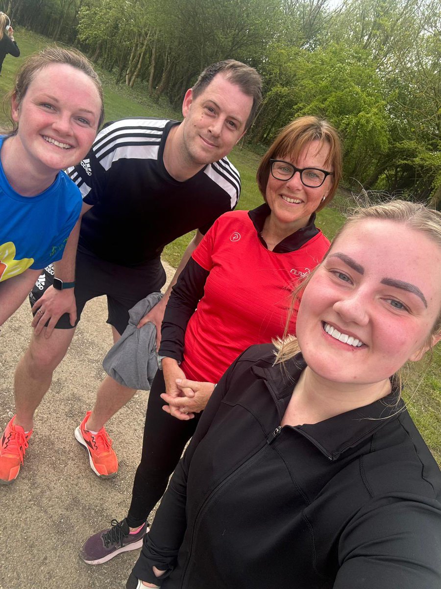 Team Hillcrest park run this morning 🏃‍♂️ So proud of Mrs Rookes, Mr Bishop, Miss Shipley and Miss Cookson #teamhillcrest #resilience @jmatschools