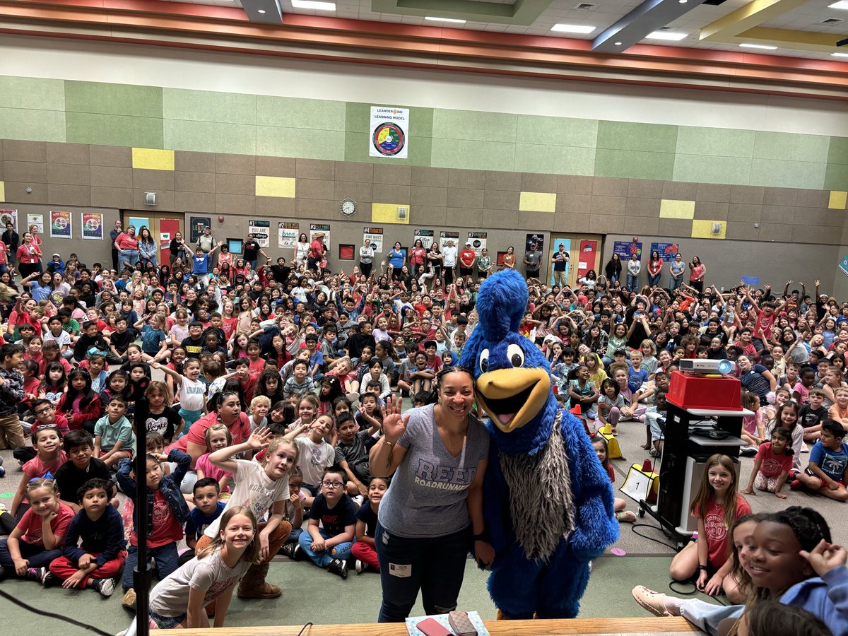 School pride #LeadReed ❤️💙🩶