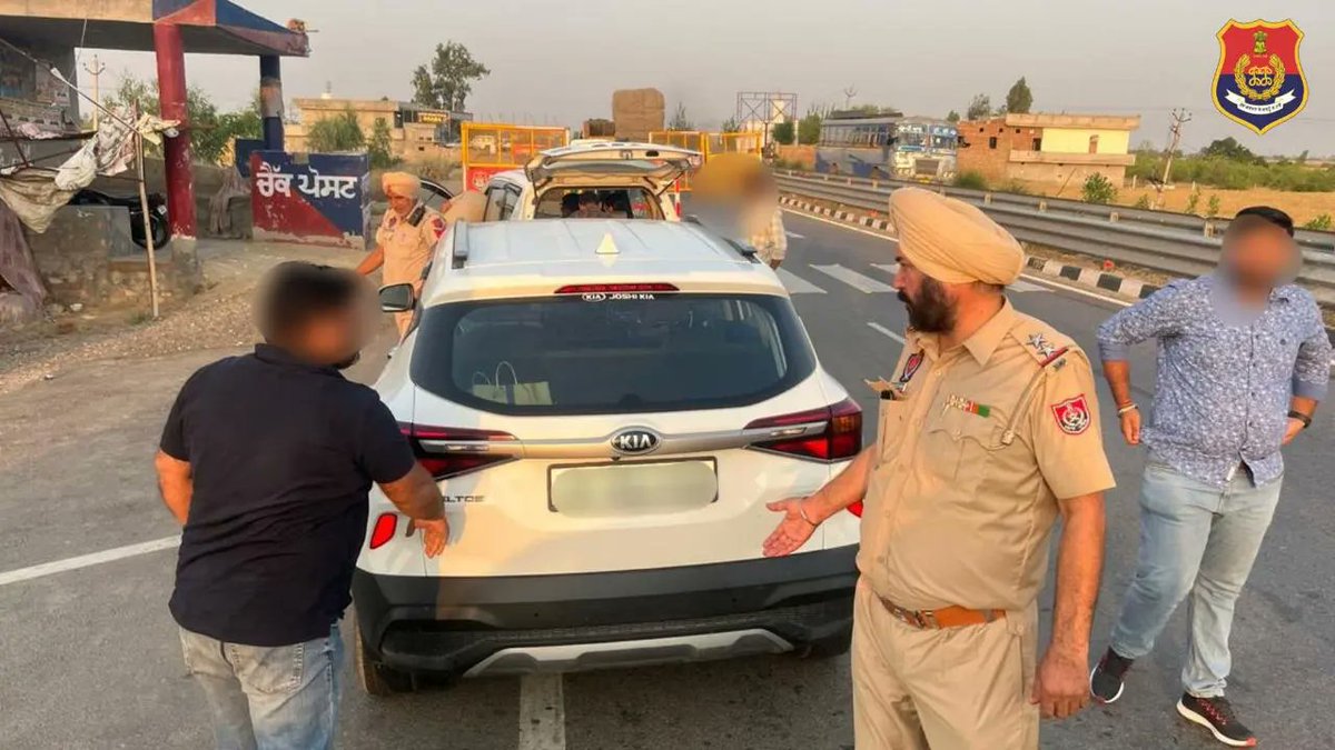 In view of the security & safety of the citizens, Sri Muktsar Sahib police is conducting checking of suspected vehicles at checkpoints .

#YourSafetyOurPriority