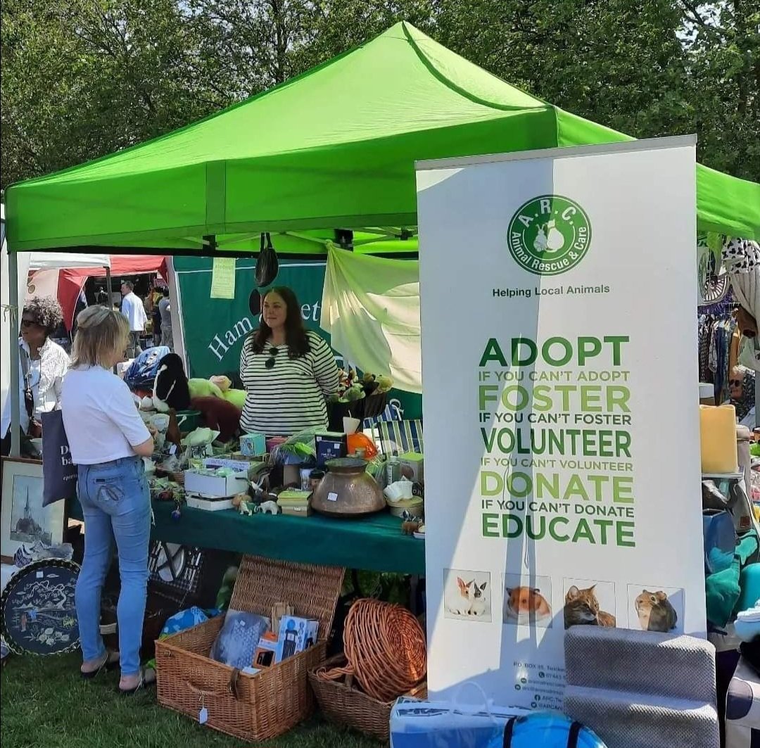 We can't wait to be back at @RichmondMayFair on 11th May raising money for our rescue animals. Our stall will be bursting with bargains, with toys for your pets and vintage gifts, bric-a-brac, fabric and jewellery for you! See you there with a big shopping bag!