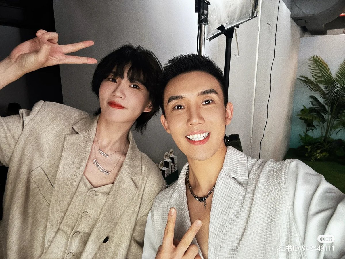 Lu Keran from -宸亦汎 (livestream host) xhs update 

'Livestreaming with keke, so happy 😁'

🔗: xhslink.com/RA5fHH