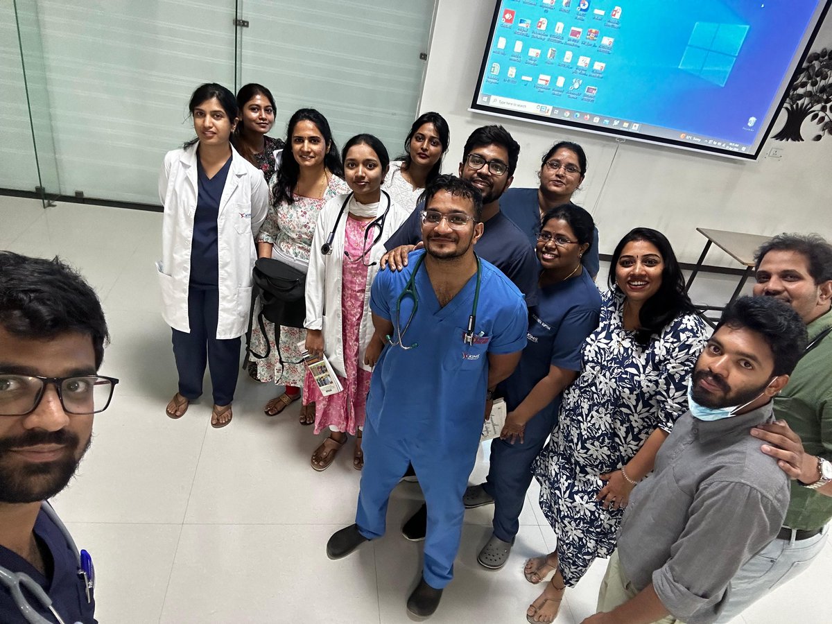 Our Saturday academics ECG  basics..getting bigger! Blending white board and ppt presentations..ECG'S shared in the WhatsApp for discussions..what an active participation! #MedTwitter @dr_haricharan