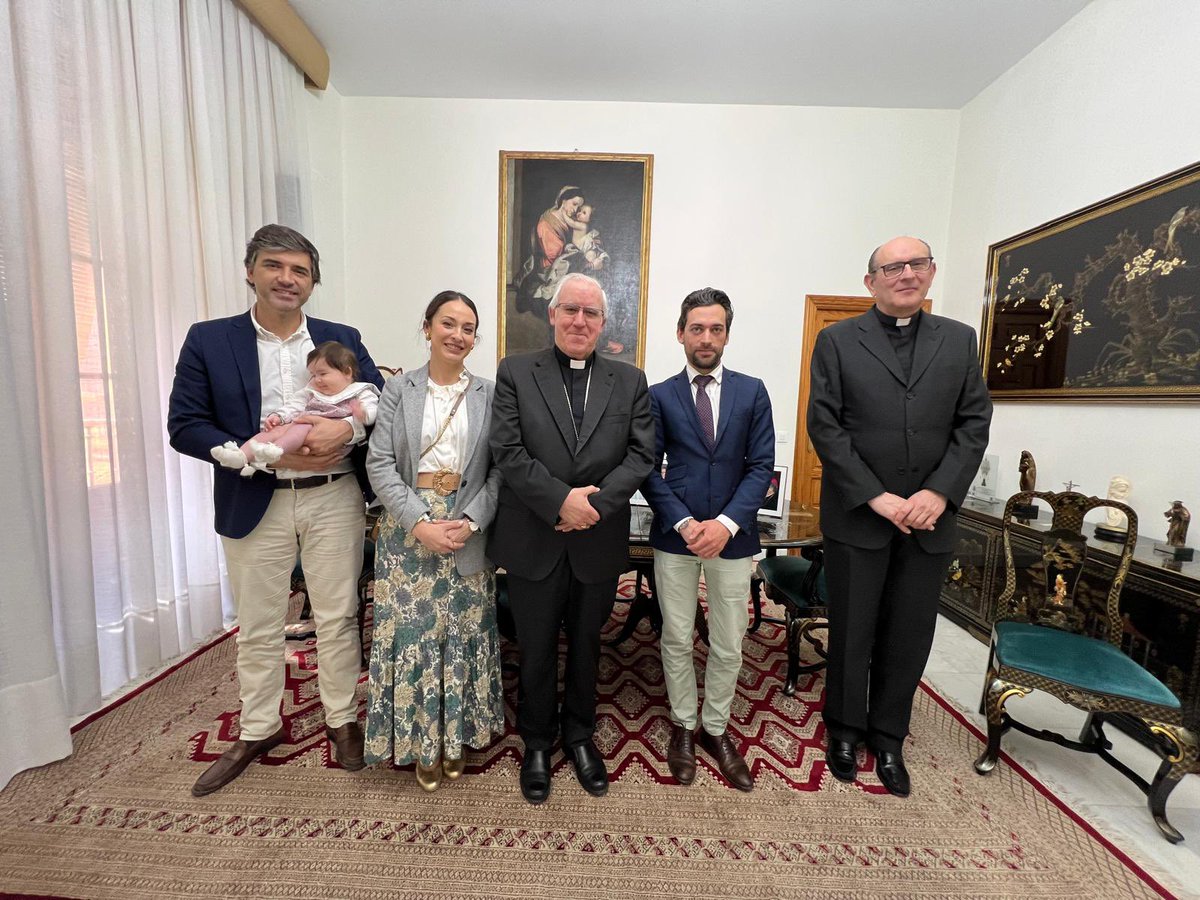 Visita del Equipo Responsable de la 6ª Comunidad del Camino Neocatecumenal que camina en la Parroquia de Santa María la Blanca, de Los Palacios y Villafranca, #Sevilla. “Comunidades cristianas como la Sagrada Família de Nazaret que vivan en humildad, senzillez y alabanza. El…