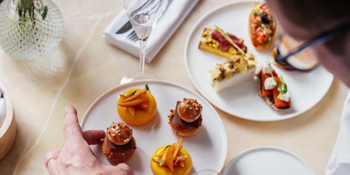 The Cadogan Lounge is offering 4 for 3 on Afternoon Tea, available Monday - Friday: buff.ly/3JzH0EH Anticipate the best seasonal fare from the British Isles, expertly crafted into an imaginative offering
