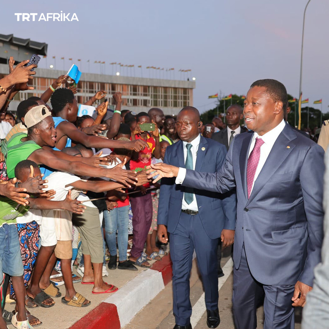 Le président Faure Gnassingbé a ranimé la flamme de l’indépendance à l’occasion du 64è anniversaire de l’indépendance du pays du Togo. Cette indépendance a été proclamée le 27 avril 1960 par Sylvanus Olympio, premier président du pays qui sera assassiné 3 ans plus tard