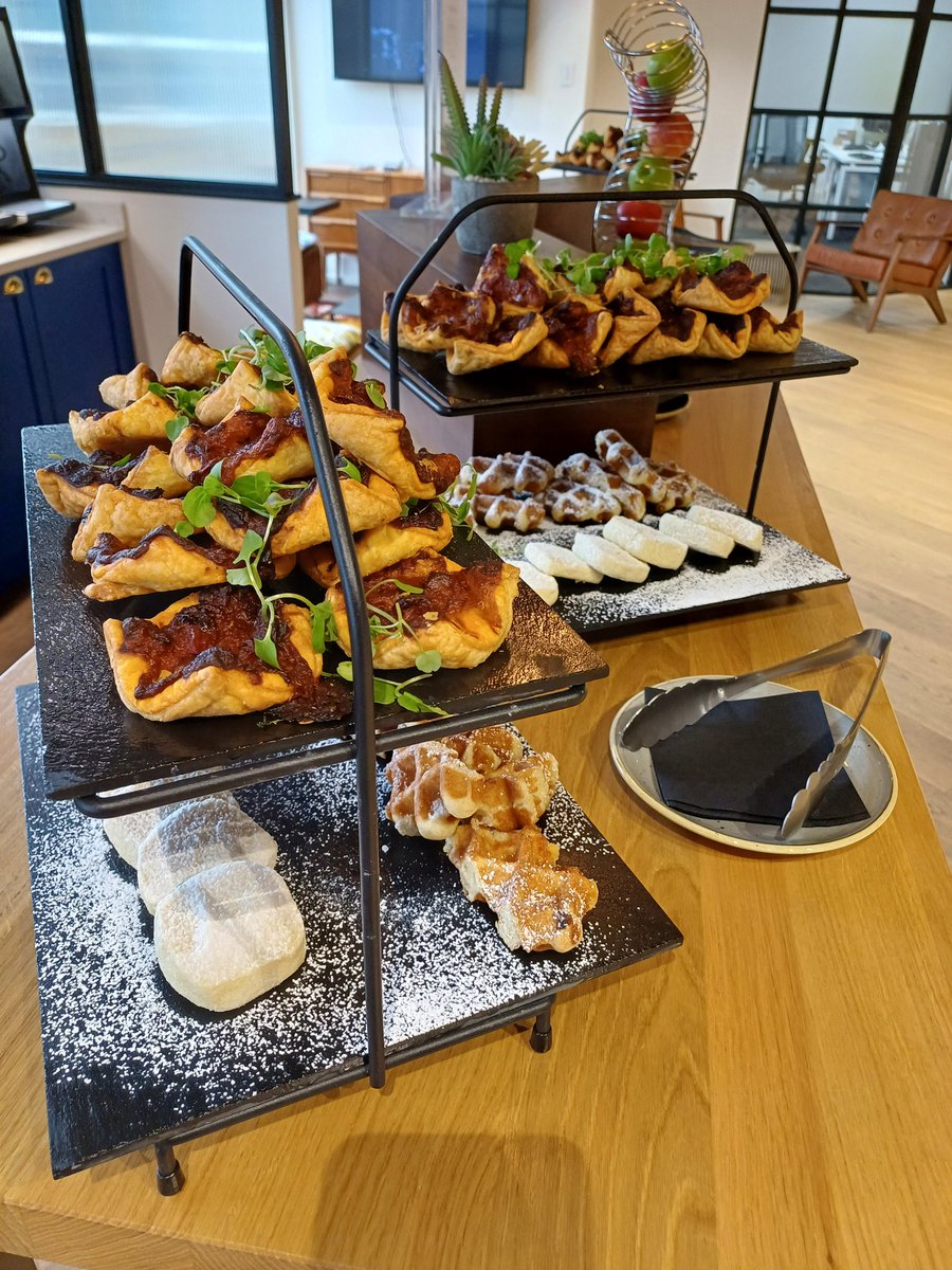 A day of face to face learning for @CIPR_Global with us at @etcvenues is of course about comms strategy but also very much about the food! Mid morning break arrives....👇 #pr ##internalcomms