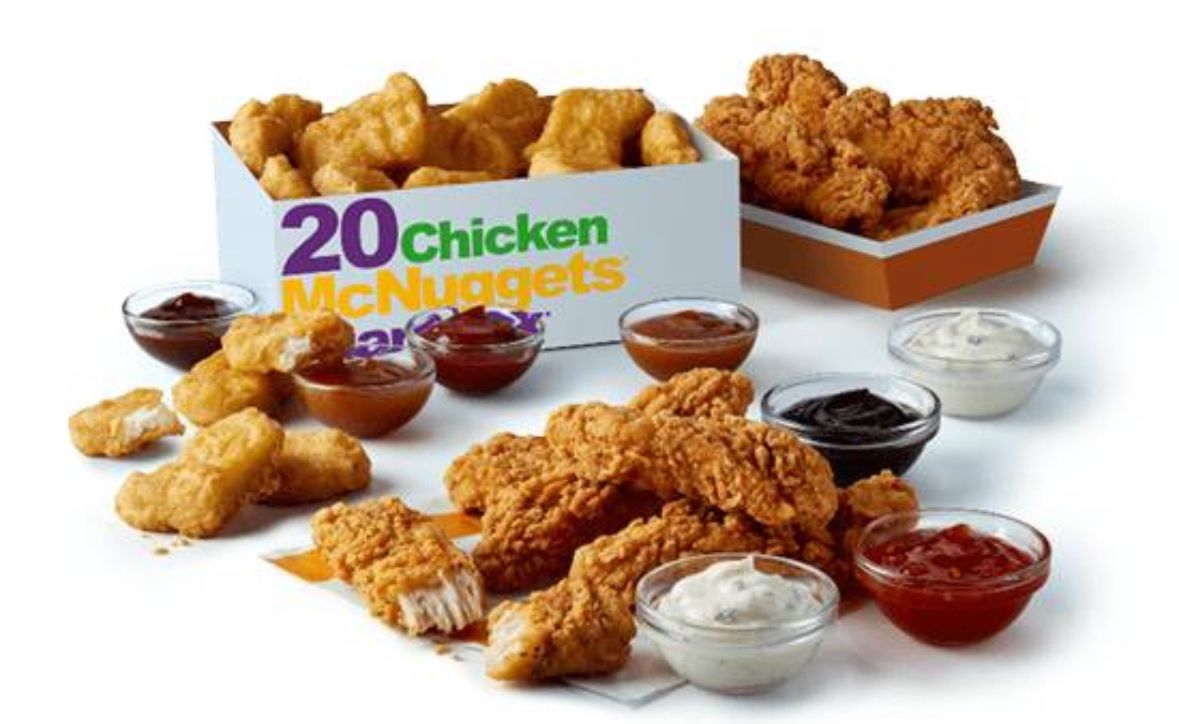 Indulge in 10 Chicken Selects and a 20 Chicken McNuggets Sharebox, accompanied by 4 Selects dips and 4 Standard dips. Perfect for sharing with friends or family, serving up to 4 people! Just £16.99! Grab yours today and let the weekend feasting begin! #Preston