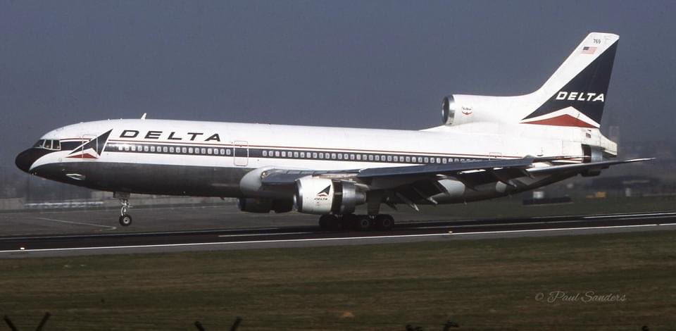 Delta Air Lines
Lockheed L1011-500 N769DL
BRU/EBBR Brussels Airport
Photo credit Paul Sanders | 1990s
#AvGeek #Airline #Aviation #AvGeeks #Lockheed #L1011 #TriStar #DeltaAirlines #Brussels #BRU