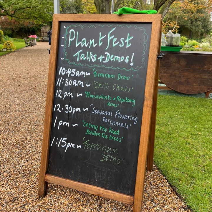 Plant Festival is now open! FREE entry until 4.30pm. Plant & gift market, food & drink, demonstrations and four acres of botanic garden and glasshouses to explore. 🌳🛒☕️ Open today: 10am - 5pm. #PlantFest #plantmarket