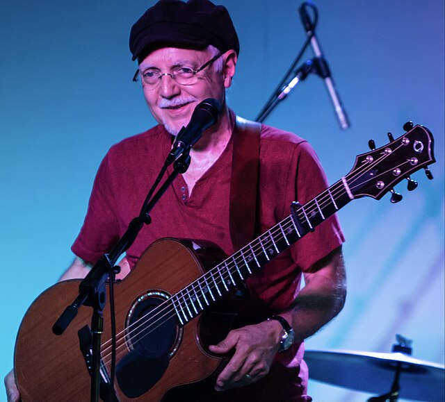 @DrGuitar Who is your favorite guitarist of all time? 
#philkeaggy