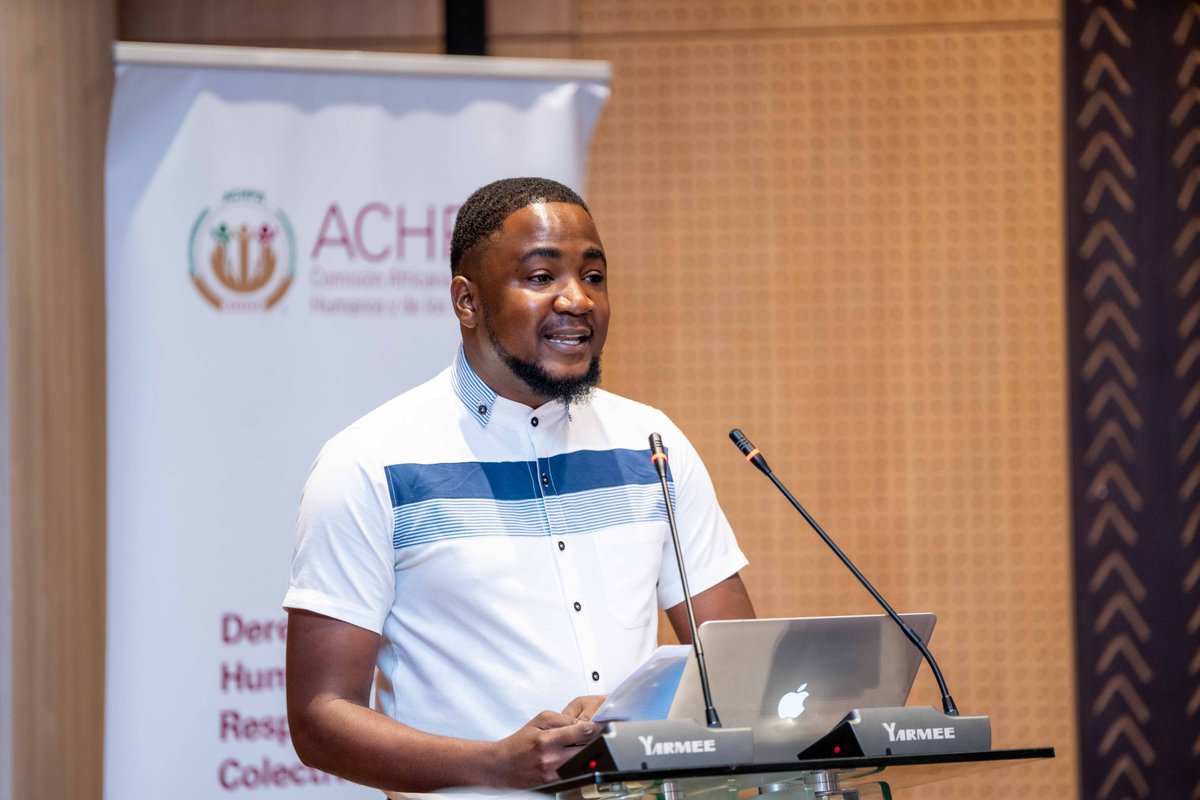 Pour commencer la dernière journée du #ACHPRJointSMForum2024, M. Petrus Hatupopi, juriste à @achpr_cadhp, fait un récapitulatif complet des discussions de la deuxième journée.