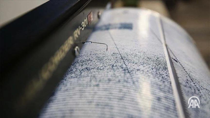 У побережья Японии произошло землетрясение магнитудой 6,9 v.aa.com.tr/3203855