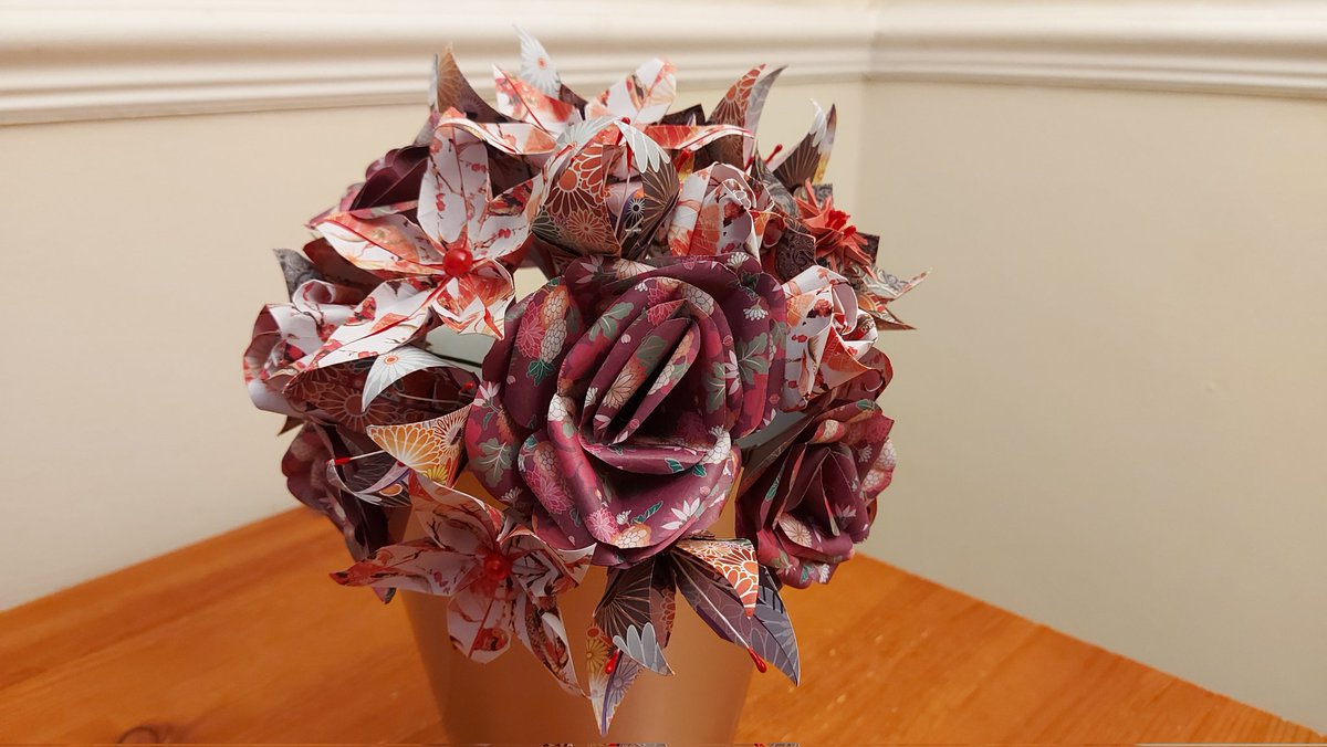 Check out my new listings on my #etsystore  Link below! 
etsy.com/uk/shop/Folded…
#handmadegift #handmadejewelry  #origami #etsyuk #gifts #UKGiftAM #spring