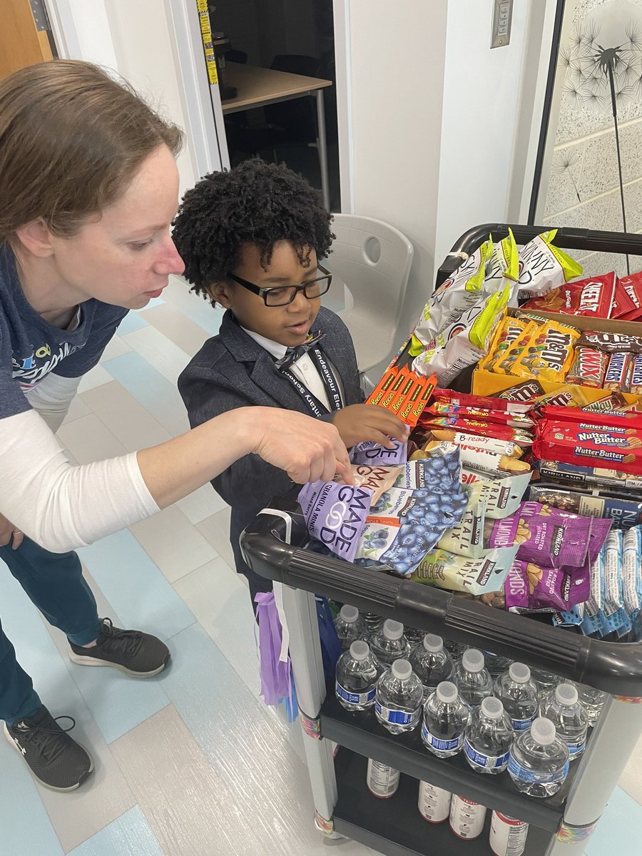 ๐๐๐ค๐ ๐ ๐ ๐ป๐๐๐๐๐ช (@jasonjdanley) on Twitter photo Principal for the day - Spreading joy to staff by delivering treats from the Happy Cart! <a href="/EndeavourJBMDL/">Endeavour School</a> #prekacrossnj Principal for the day - Spreading joy to staff by delivering treats from the Happy Cart! <a href="/EndeavourJBMDL/">Endeavour School</a> #prekacrossnj